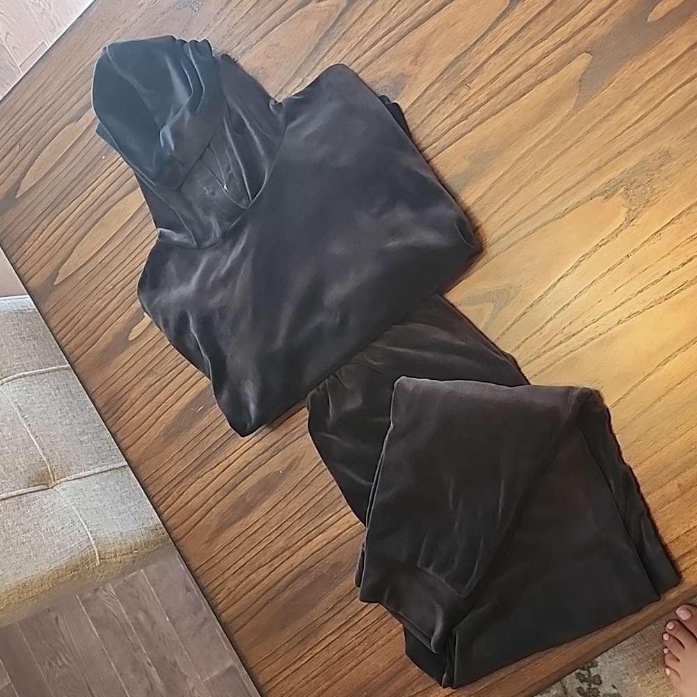 Velvet Tracksuit Black Sz M